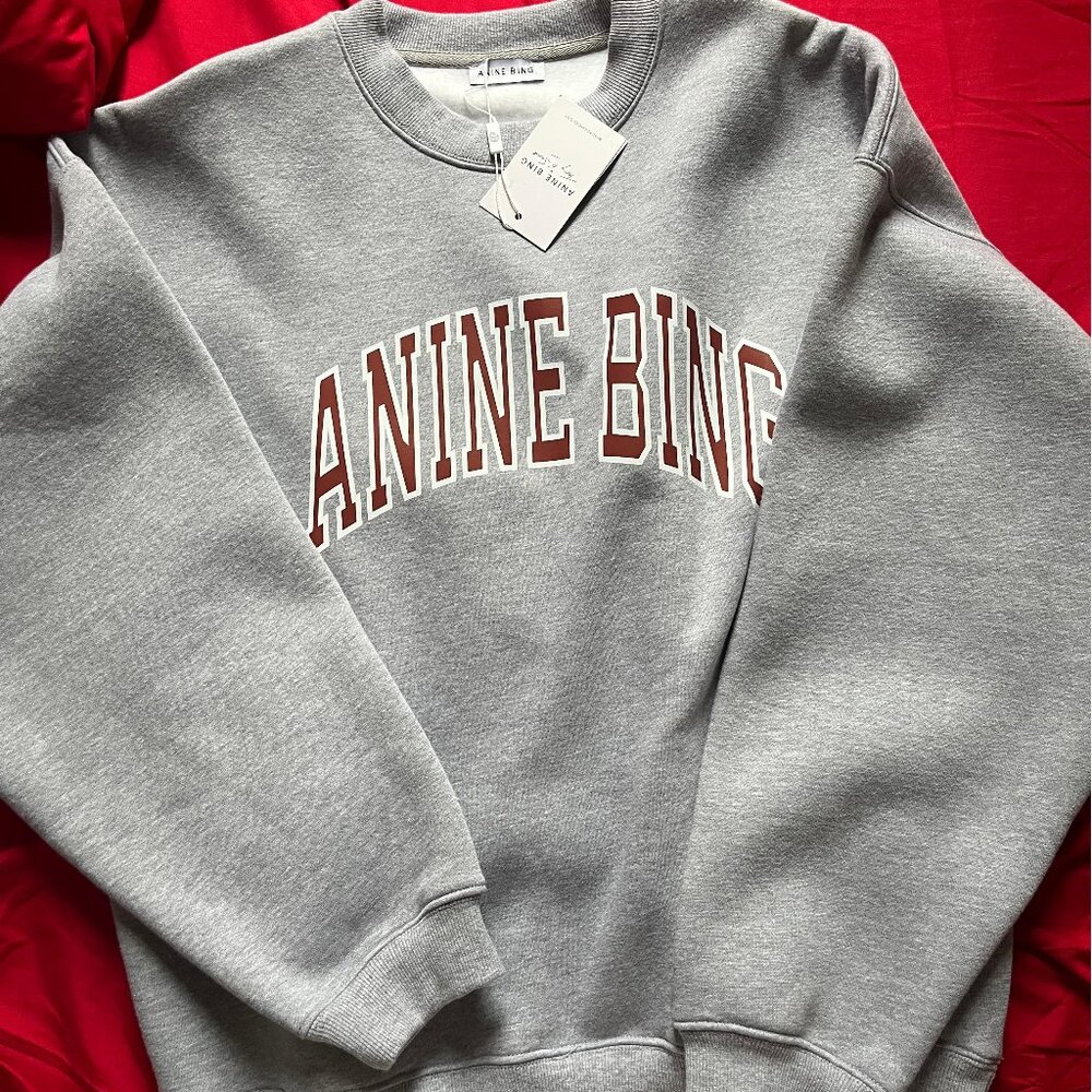 Women's Grey Crew Neck, NWT
